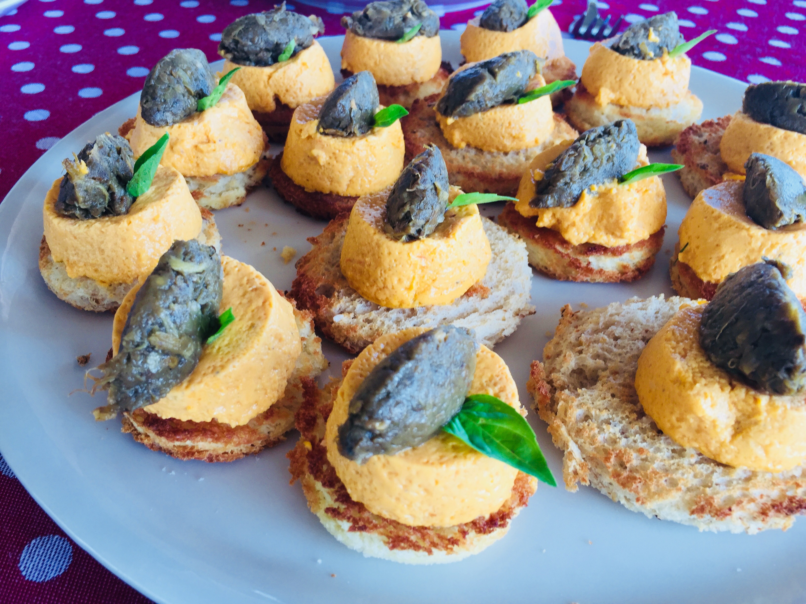 Crème brûlée de tomate au caviar d'aubergine de Nouvelle-Calédonie